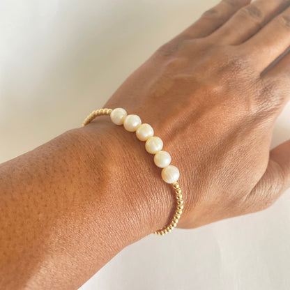 pearls and gold filled beaded bracelet