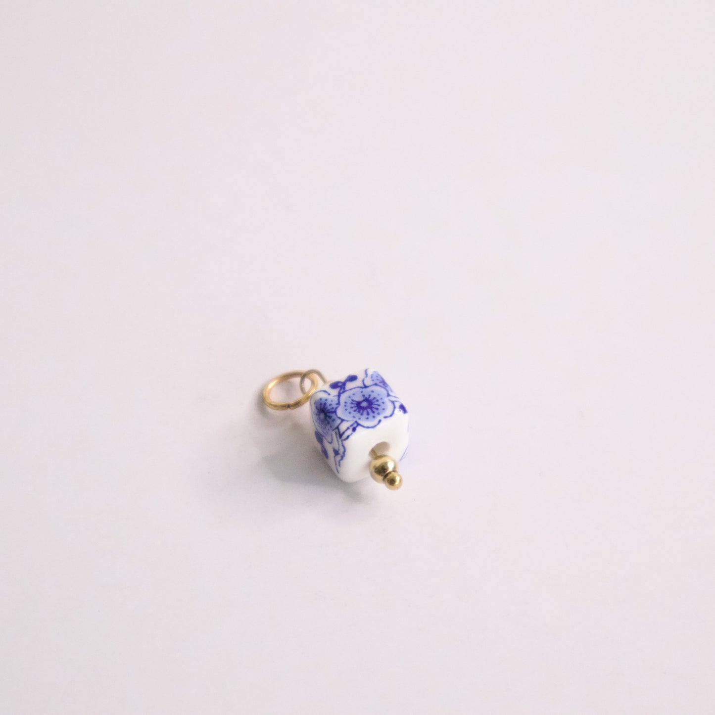 CERAMIC SQUARE FLOWER CHARM