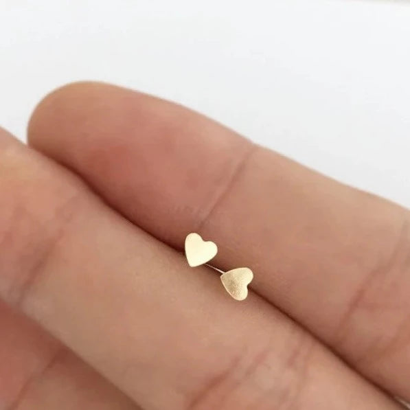 gold heart earrings
